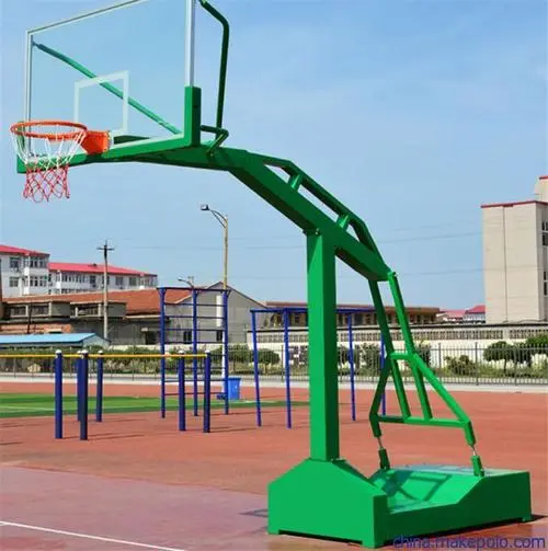 必威：室内悬挂的健身器械